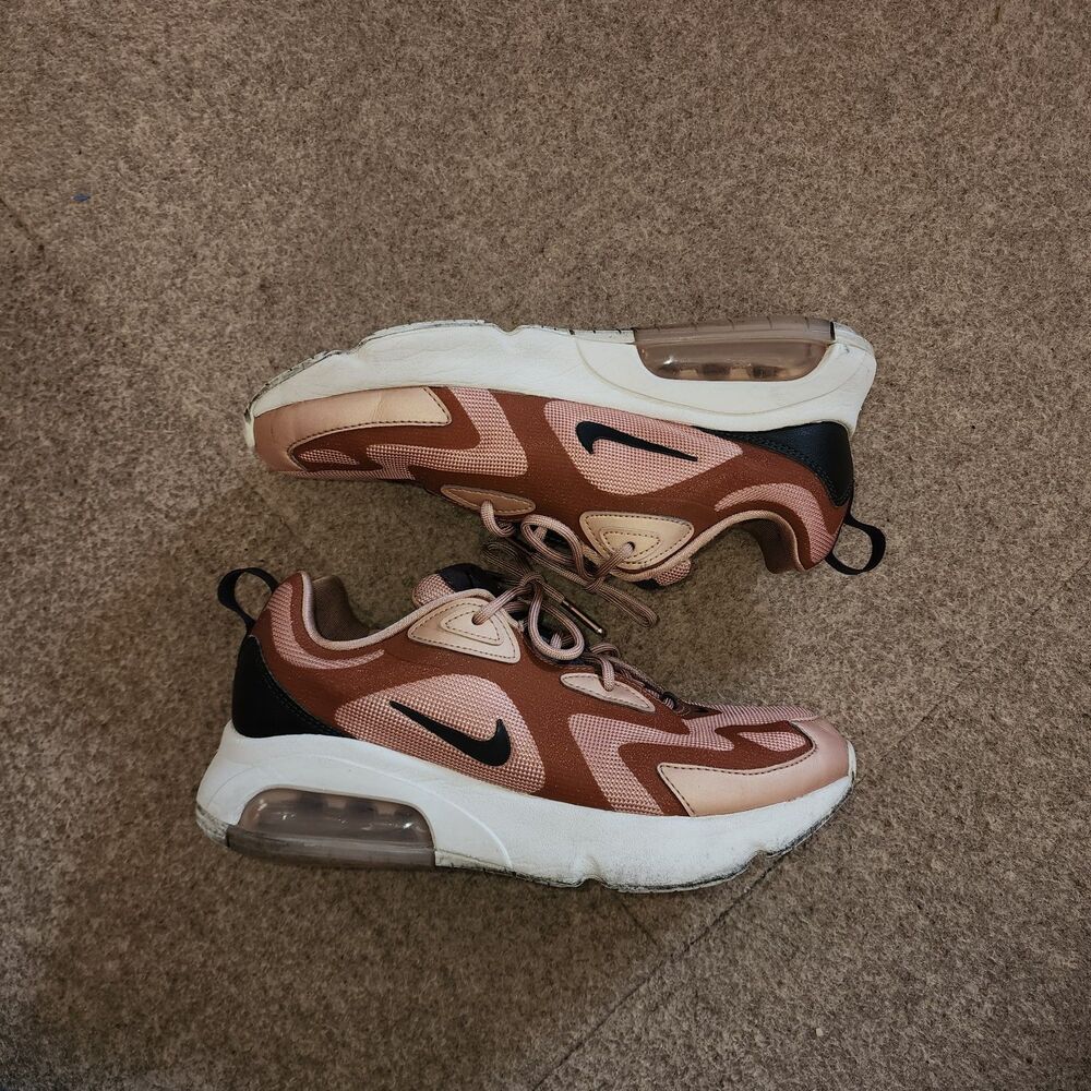 Nike Air Max 200 'Holiday Sparkle' | Metallic Red Bronze | W8